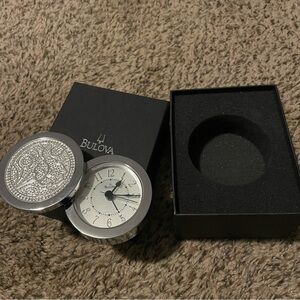 Bulova Silver Round Desk Clock